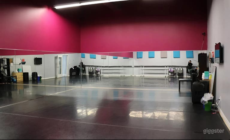  Intimate Dance Studio for Rehearsals, Classes & Small Events 