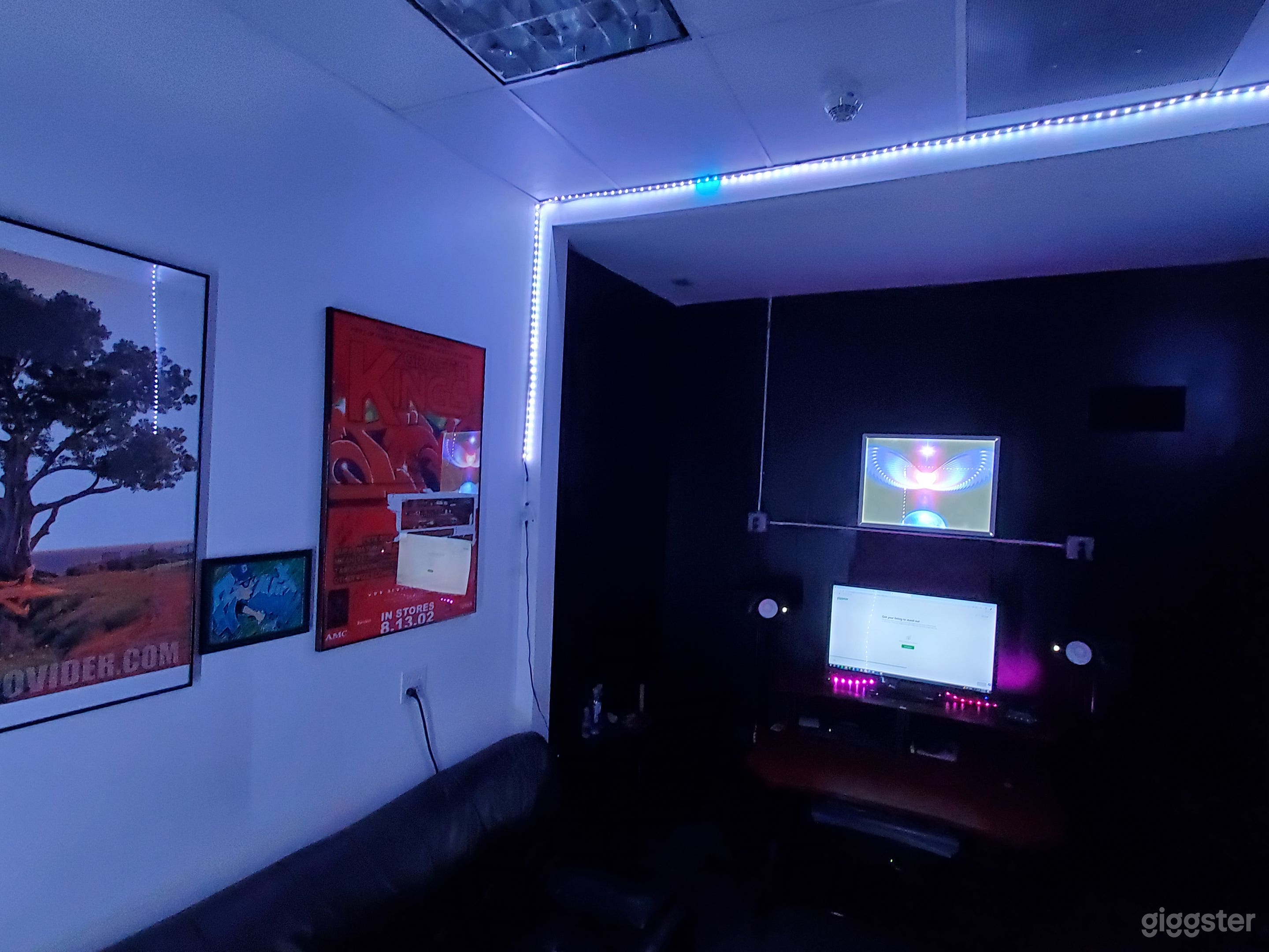 Cozy space for solo artists/producer to be in a focused zone Photo 4