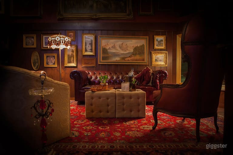  Bar Lounge with Fireplace & Stage for Events and Productions 