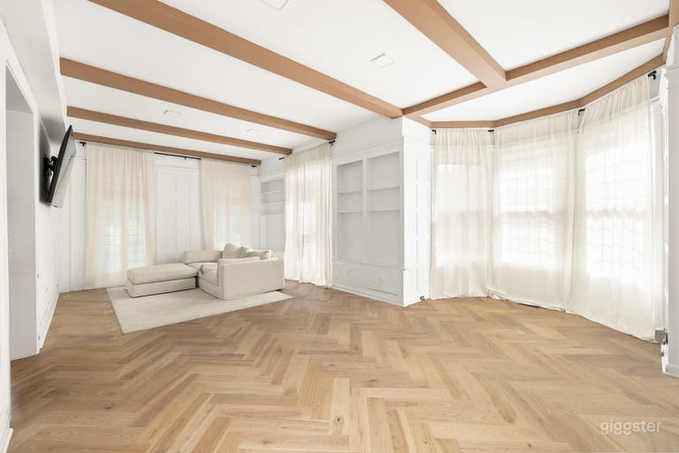  Historic Colonial Home For Rent In Forest Hills 