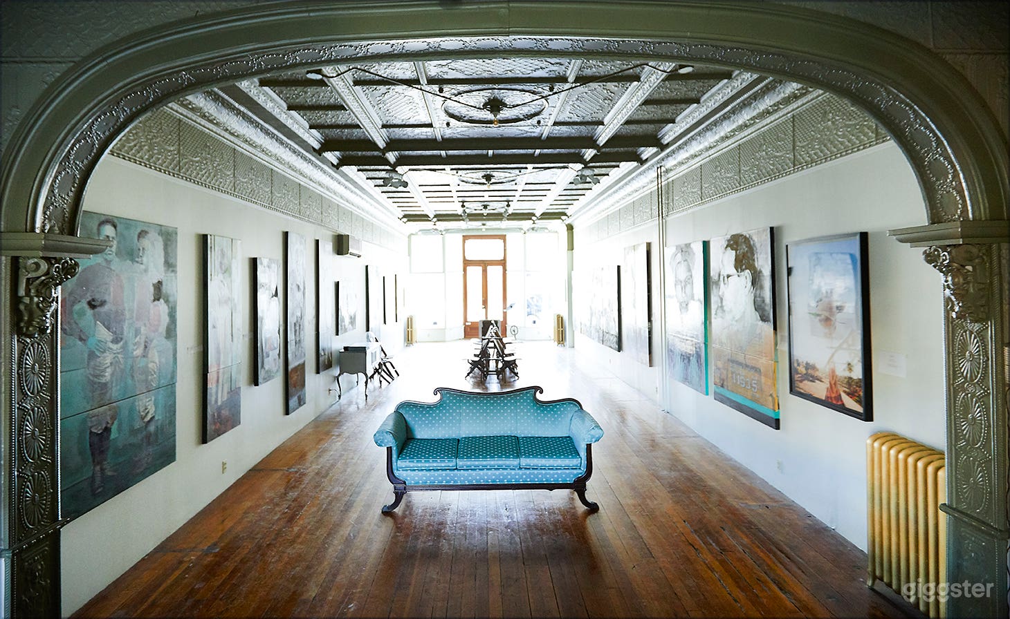 Gallery facing the doorway onto Warren Street. 