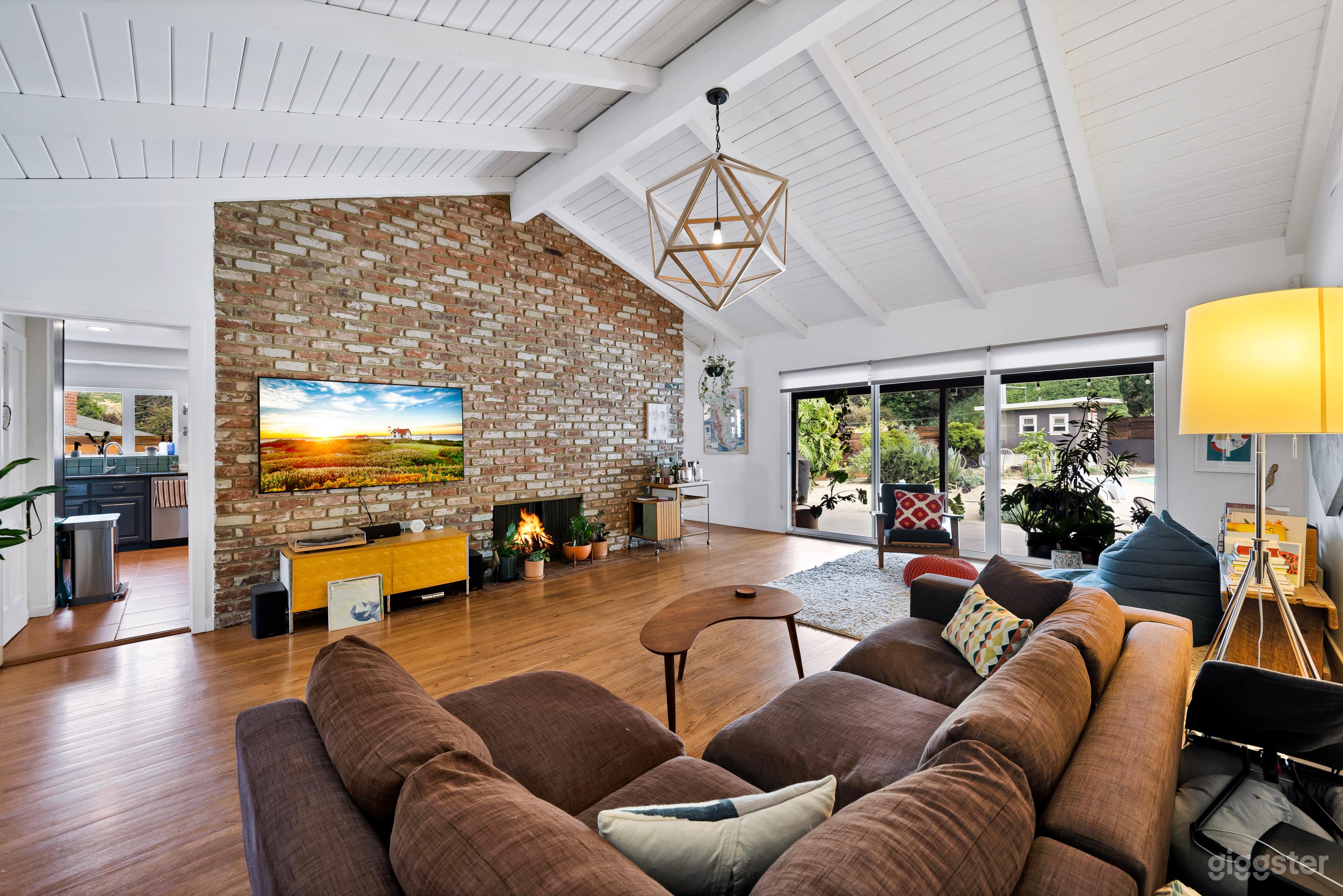 HAUTE-BOHEMIAN CALI RANCH: CHIC &amp; UNIQUE Photo 3