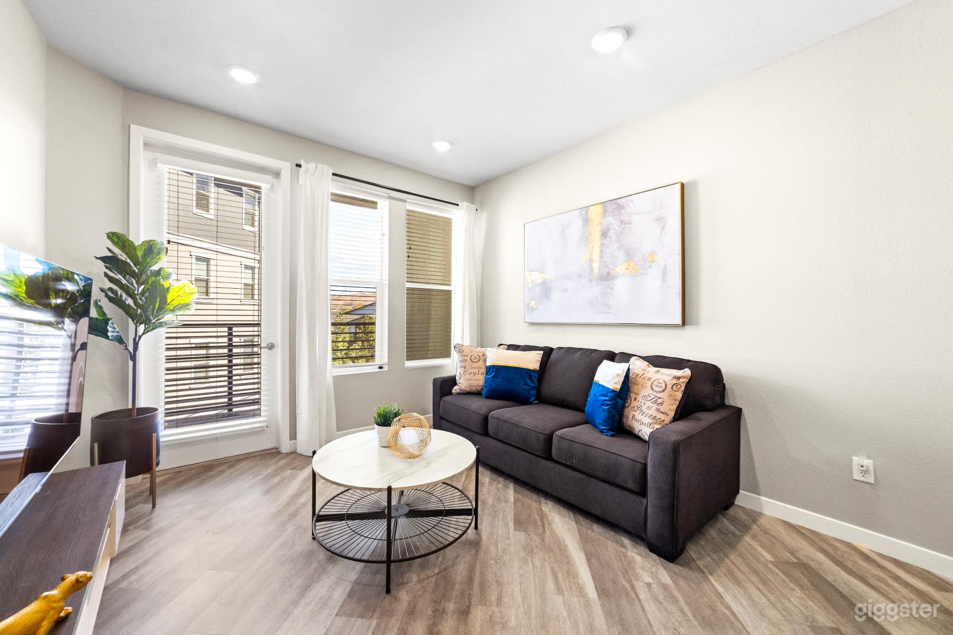 Chic Apt. w/ Jacuzzi, Pool, Nr Casino &amp; Shopping Photo 3