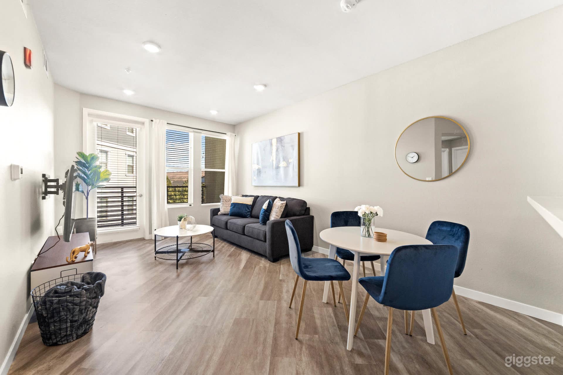 Chic Apt. w/ Jacuzzi, Pool, Nr Casino &amp; Shopping Photo 2