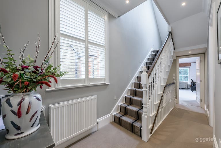  Killieser House with an open kitchen and fish tank 