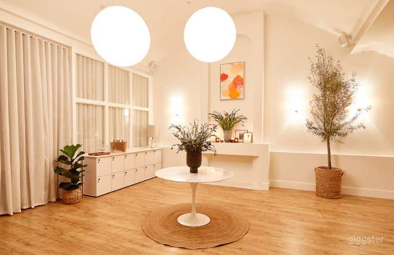 The Library perfect for workshops &amp; wellness event Photo 2