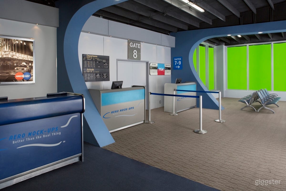 Airport Standing Set Photo 3