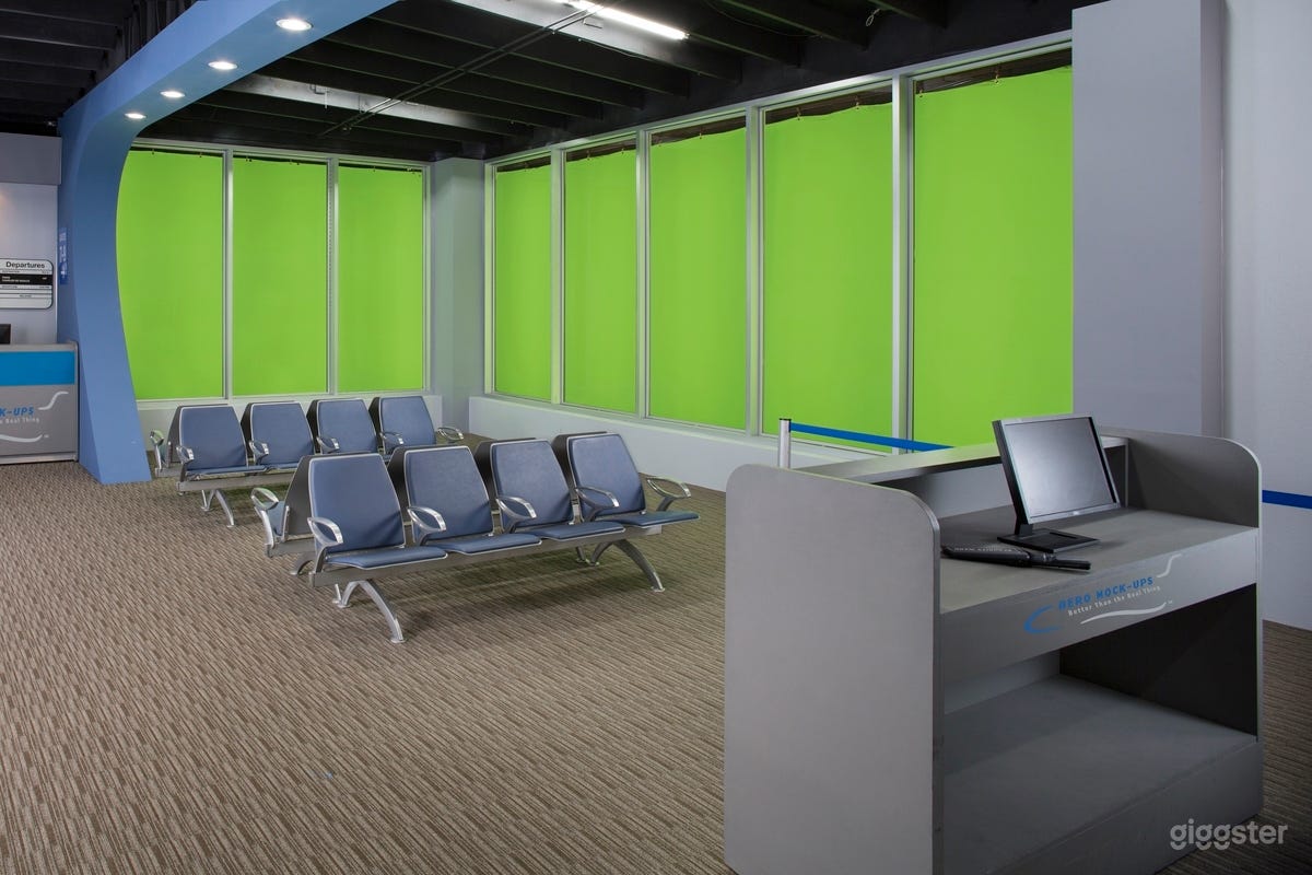 Airport Standing Set Photo 4