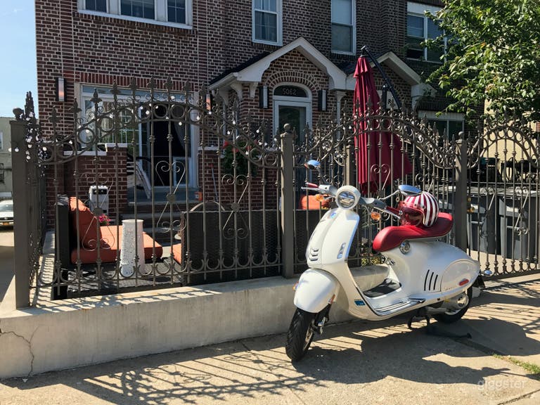  Beautiful Open Space Like-Loft In Lic. 
