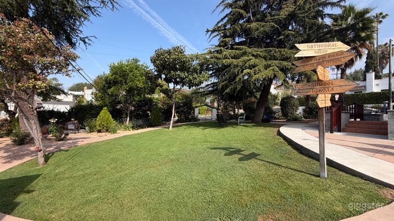  One-of-a-kind vintage library and bookstore 