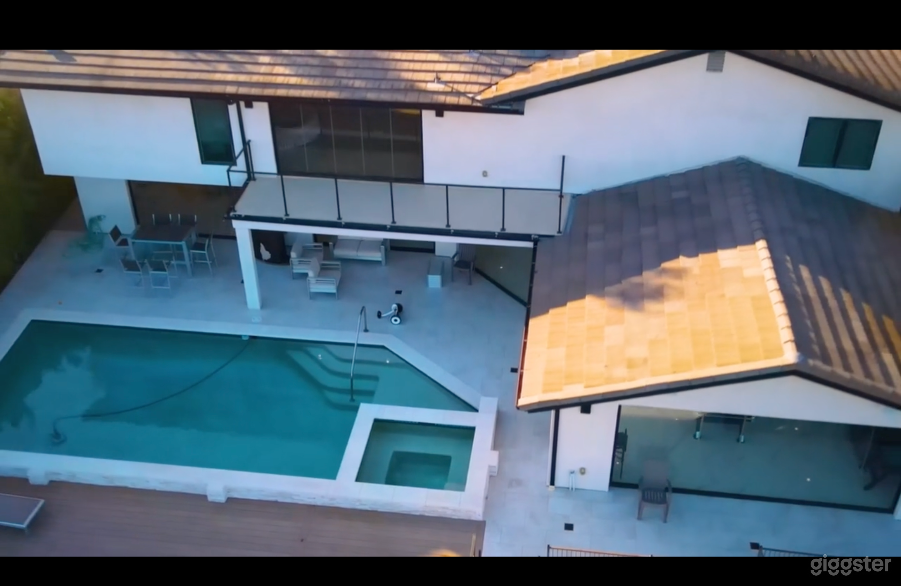 Infinity-Edge Pool and Spa with Sweeping Valley Views Photo 3