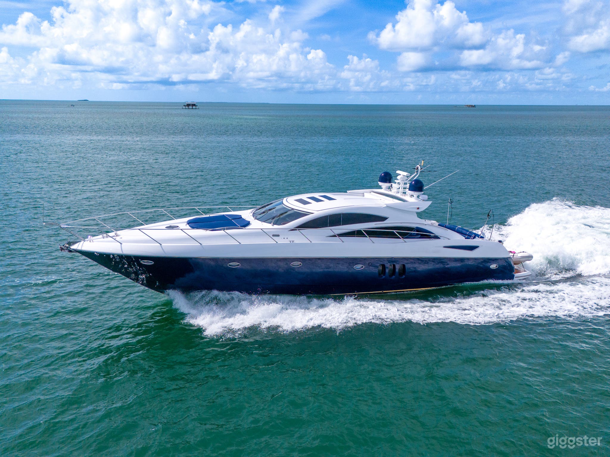 72' Sunseeker Predator Photo 1