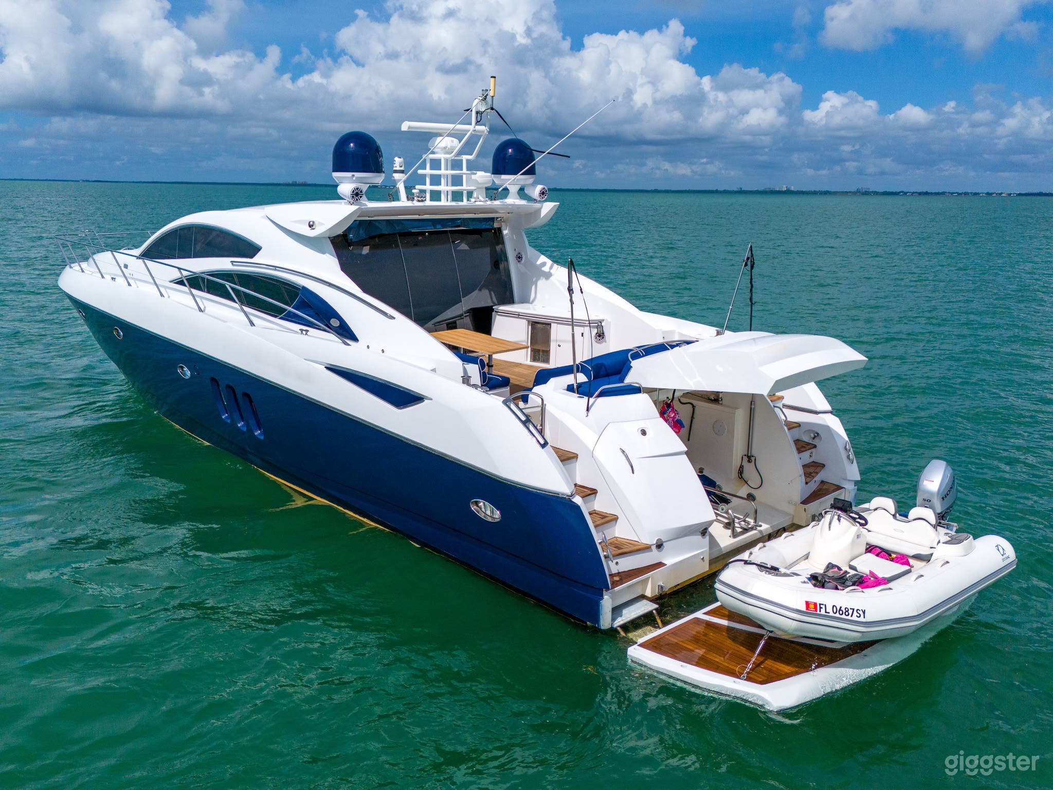 72' Sunseeker Predator Photo 2