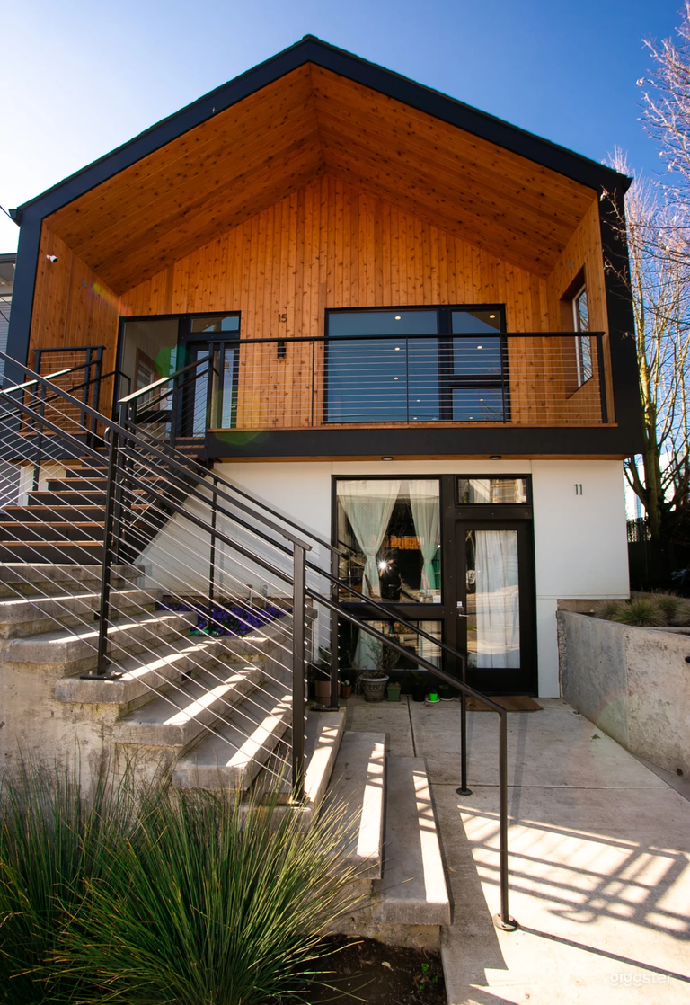  Portland's Intimate Gathering Space for 50 People 