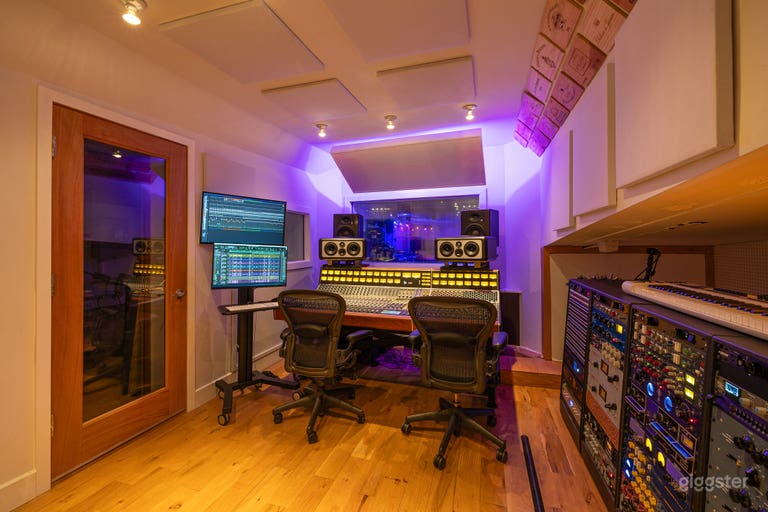  Manhattan Townhouse/Loft and Recording Studios 