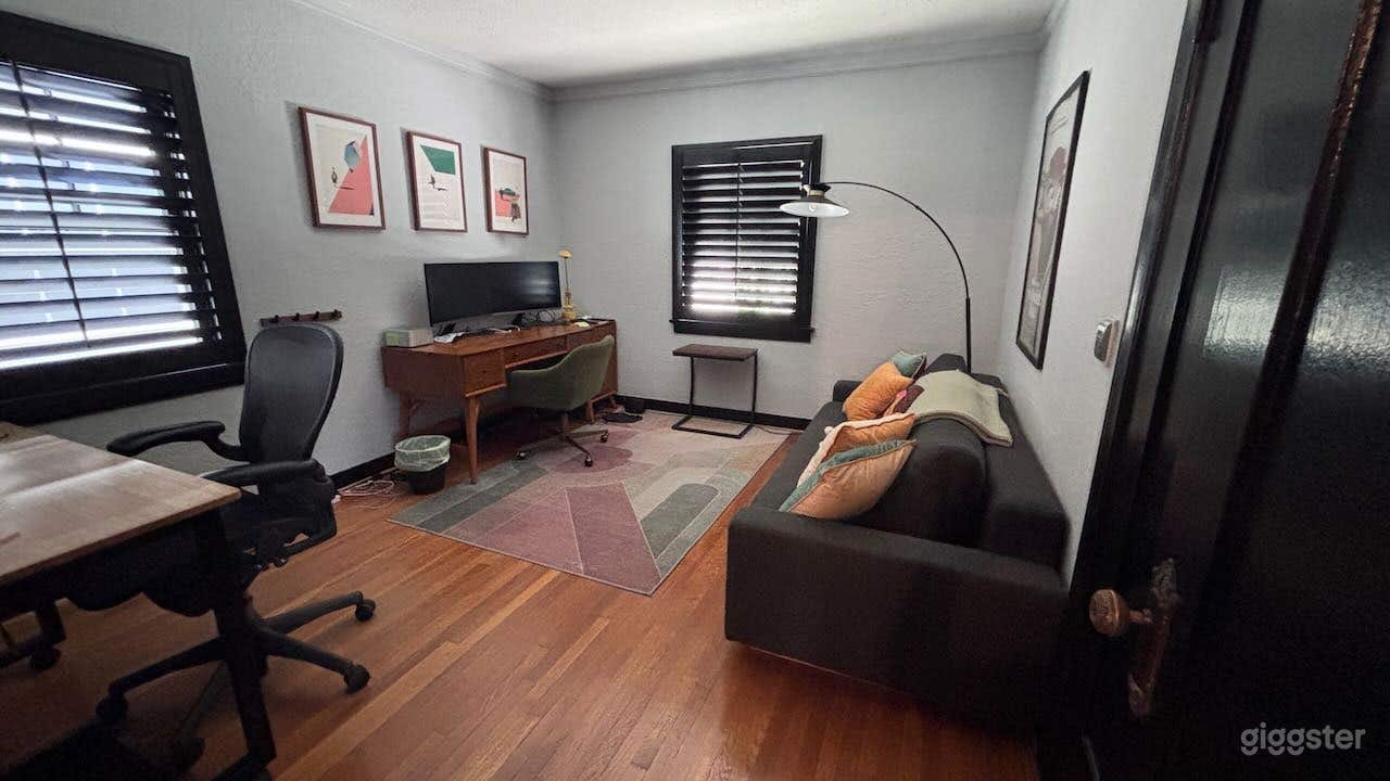 Charming, Private Edit Bay/Workroom in Burbank Office! Photo 4