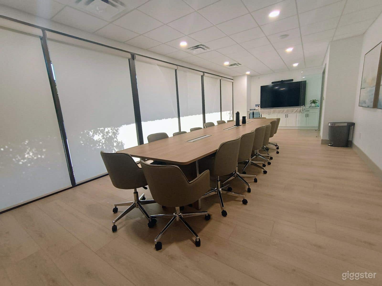 Professional Boardroom for Rent - Central Sacramento Photo 2
