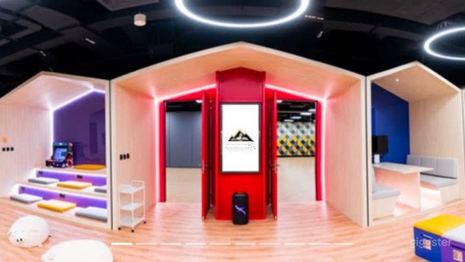 The Hub: Work &amp; Play Space in Singapore Photo 1