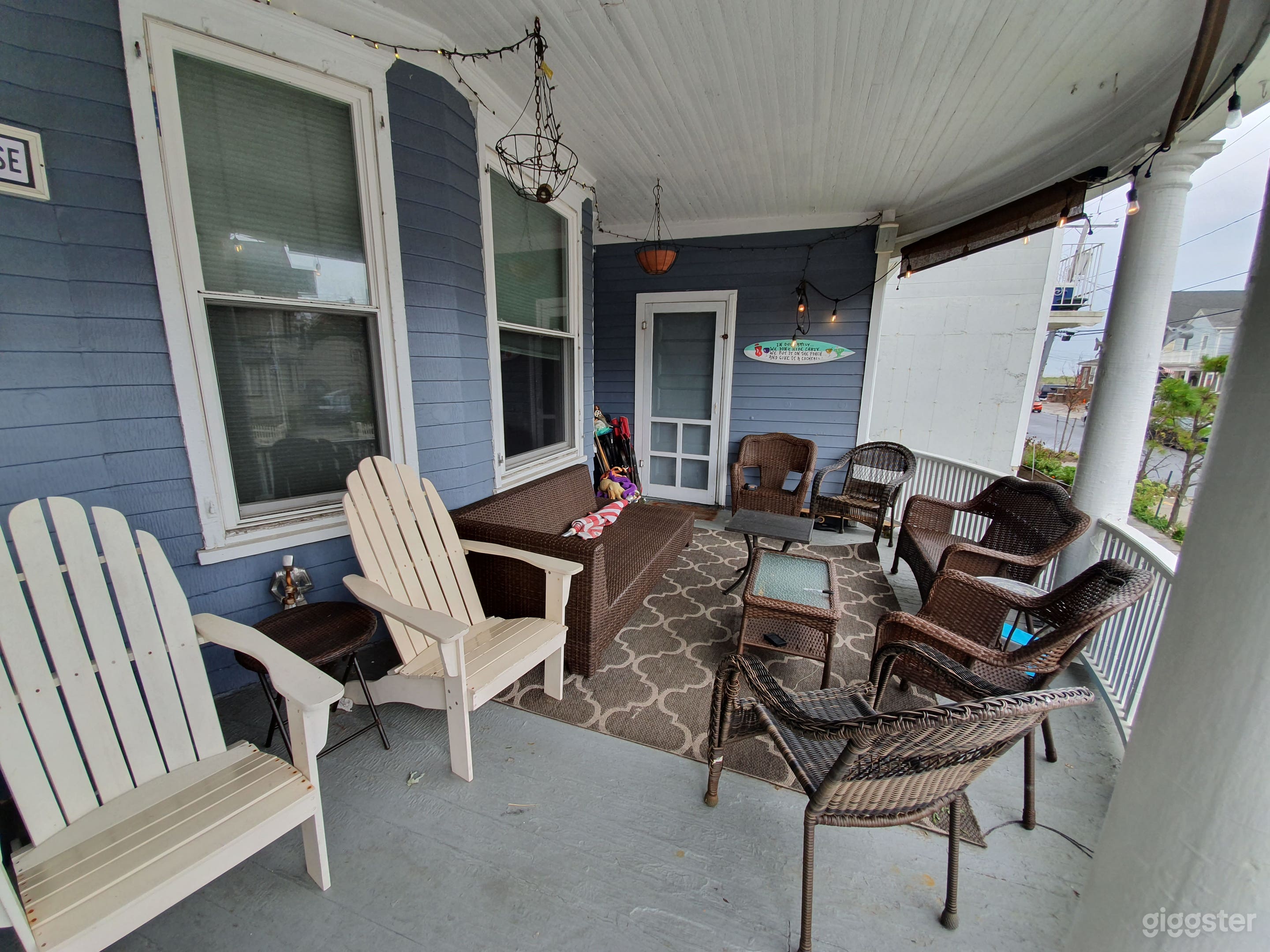 Old Fashioned Home Photo 1