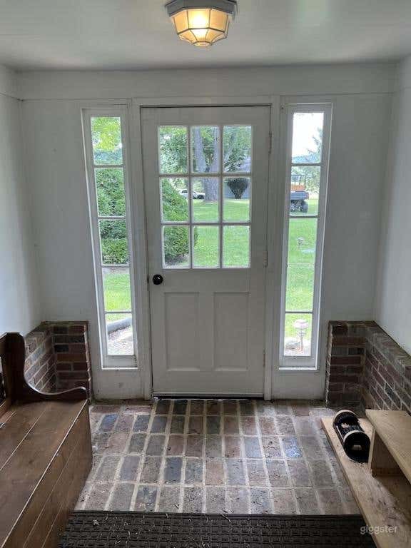 Patrick Swayze's Boyhood Vacation Cottage Photo 4