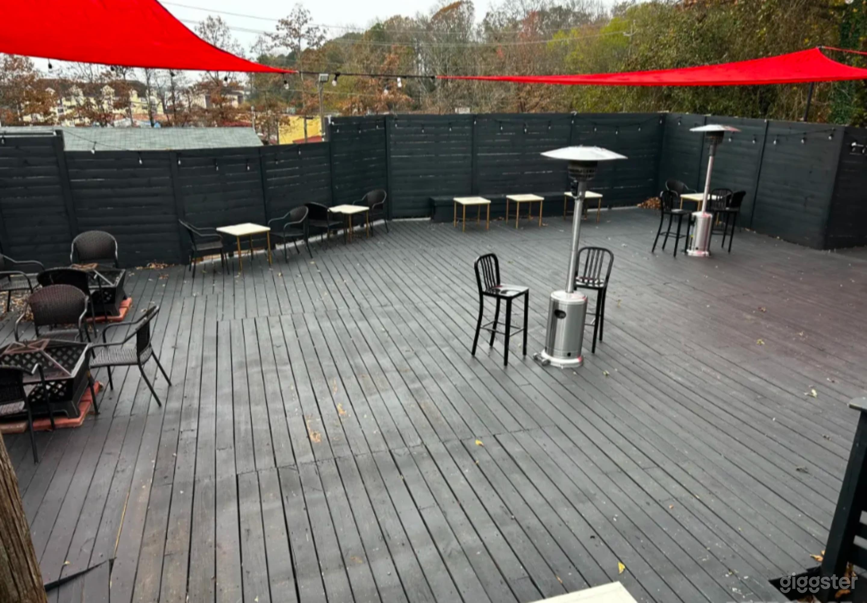 A Touch Of Class In The City Photo 2