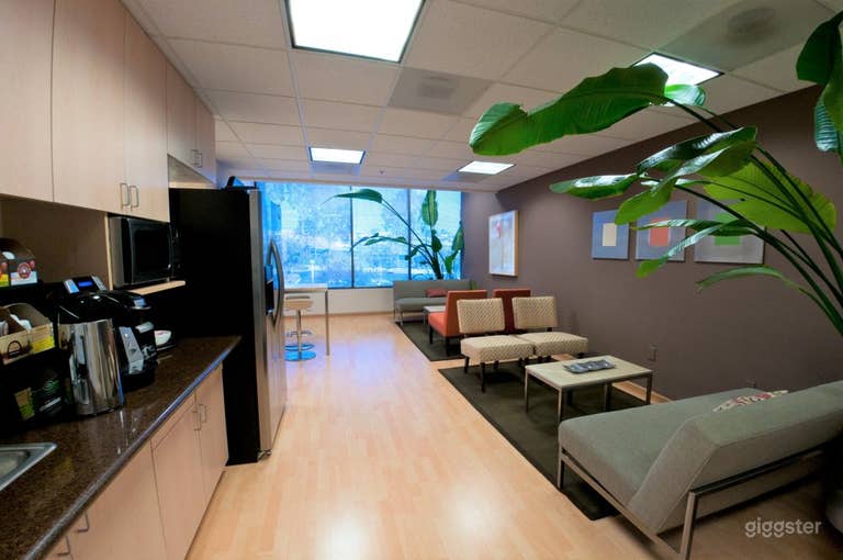  Well-kept Meeting Room in Newport Beach 