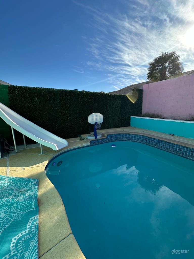  Pool for parties fun slide and hammocks! 