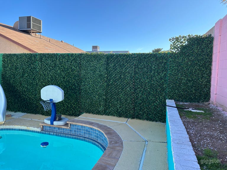  Pool for parties fun slide and hammocks! 