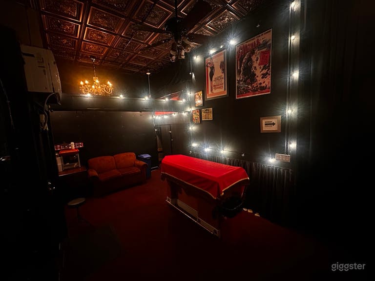  Intimate Red Seat Theater with Red Curtains 
