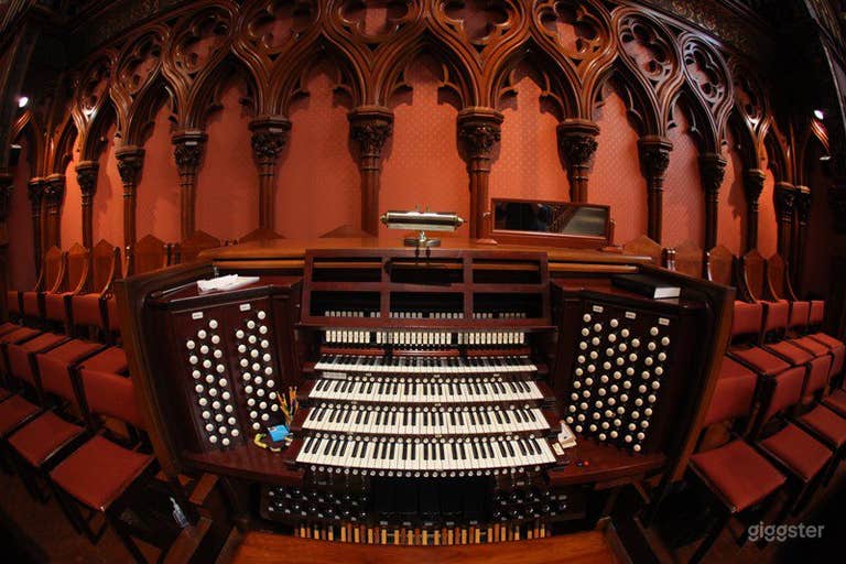  Main Sanctuary In the Heart of Back Bay 