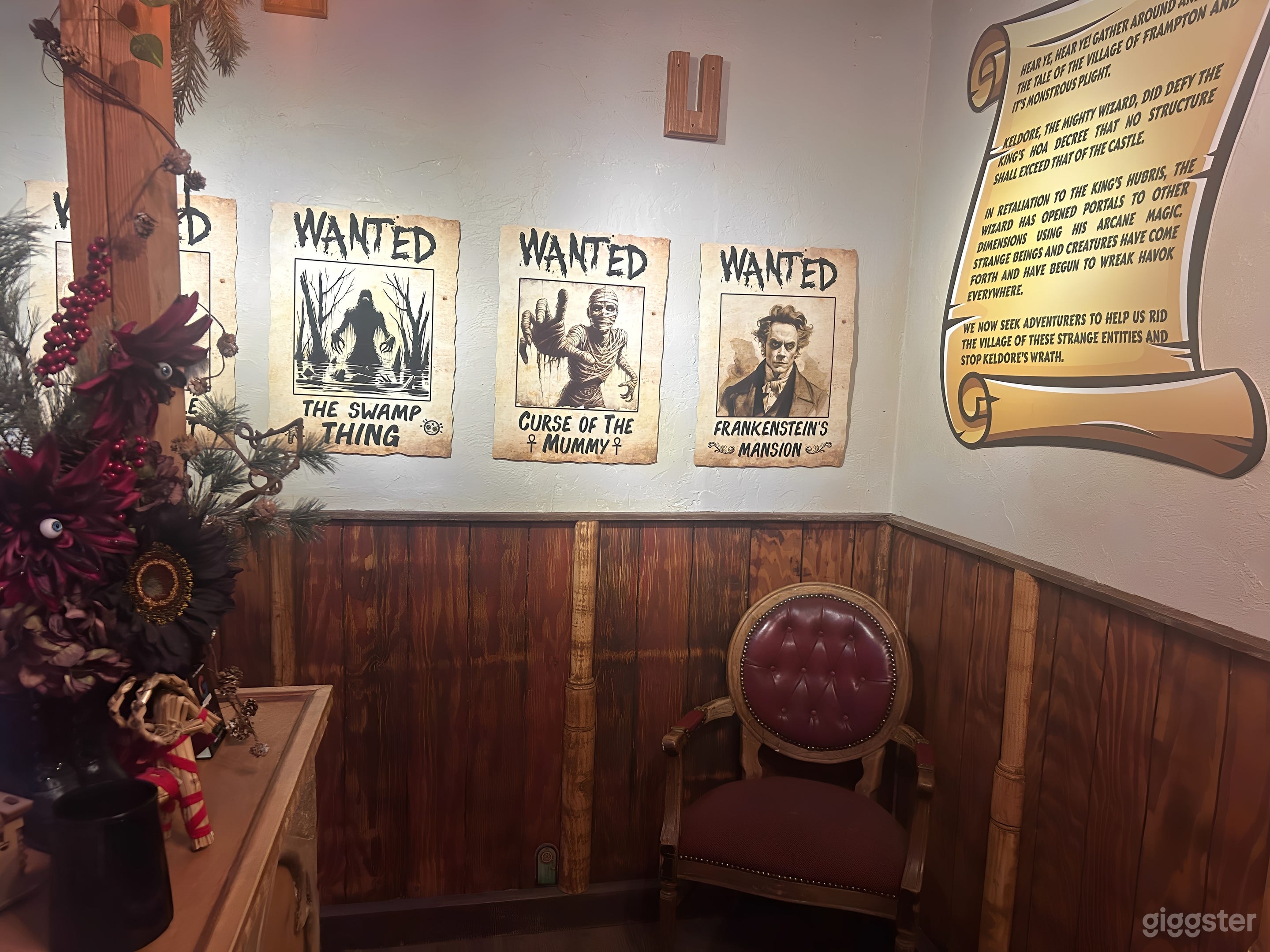 Immersive escape Room Lobby Photo 4