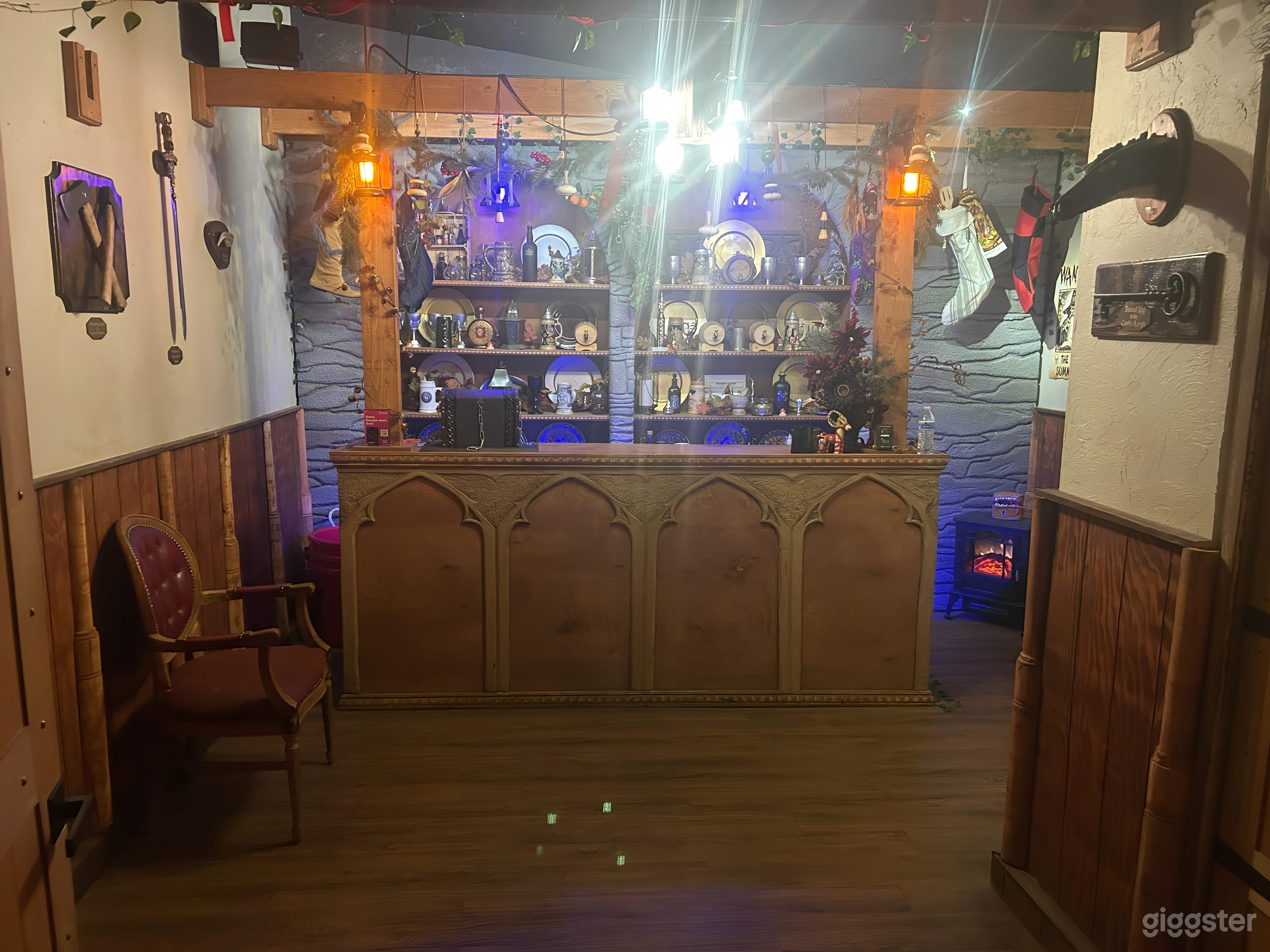 Immersive escape Room Lobby Photo 3