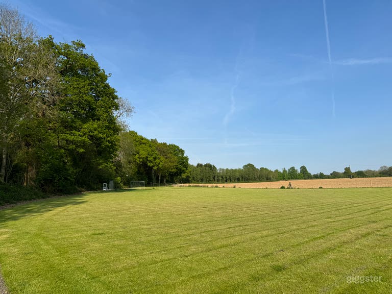  Beautiful 1 Acre Filed 