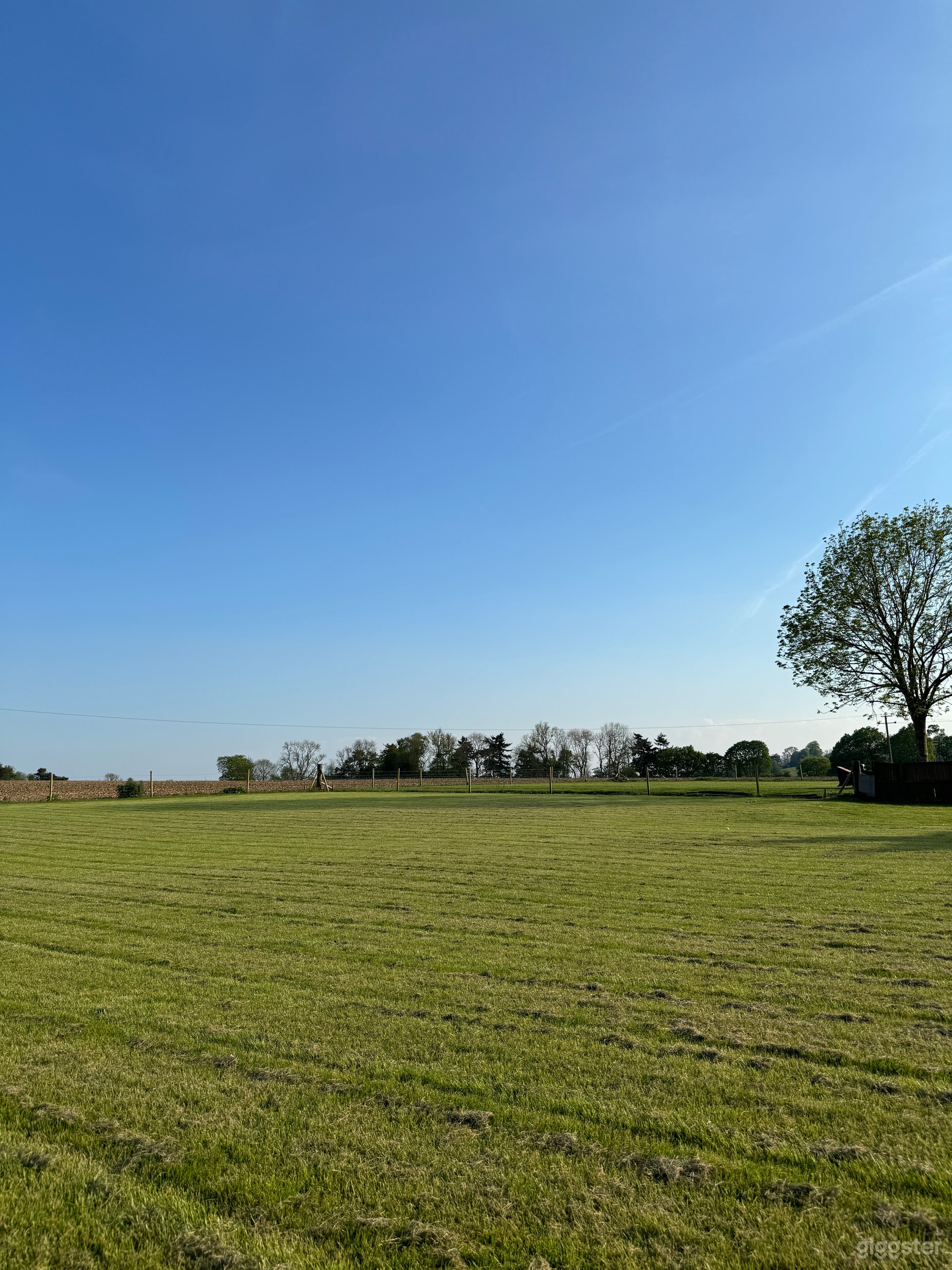 Beautiful 1 Acre Filed Photo 3