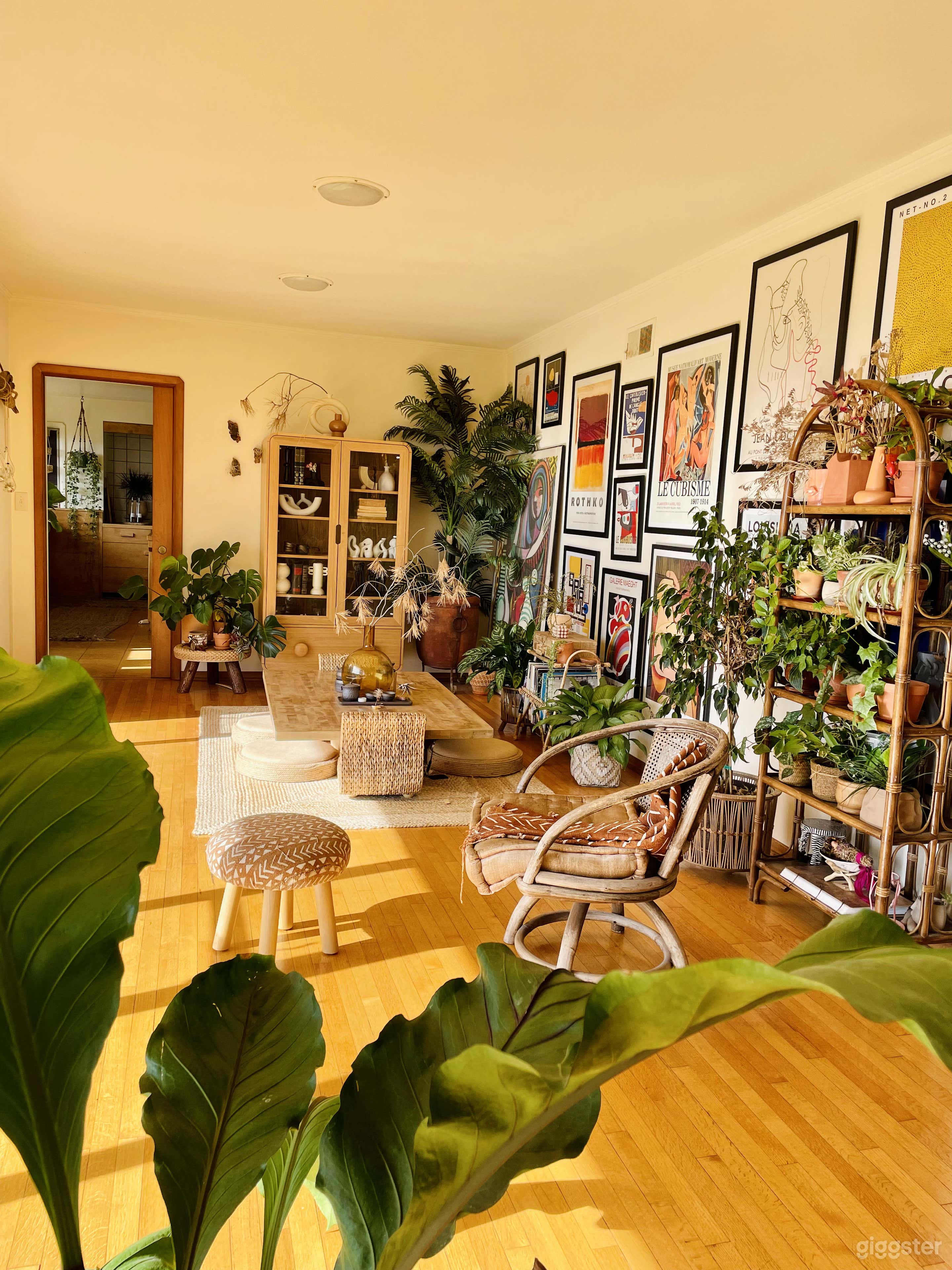 japanese inspired floor dining area