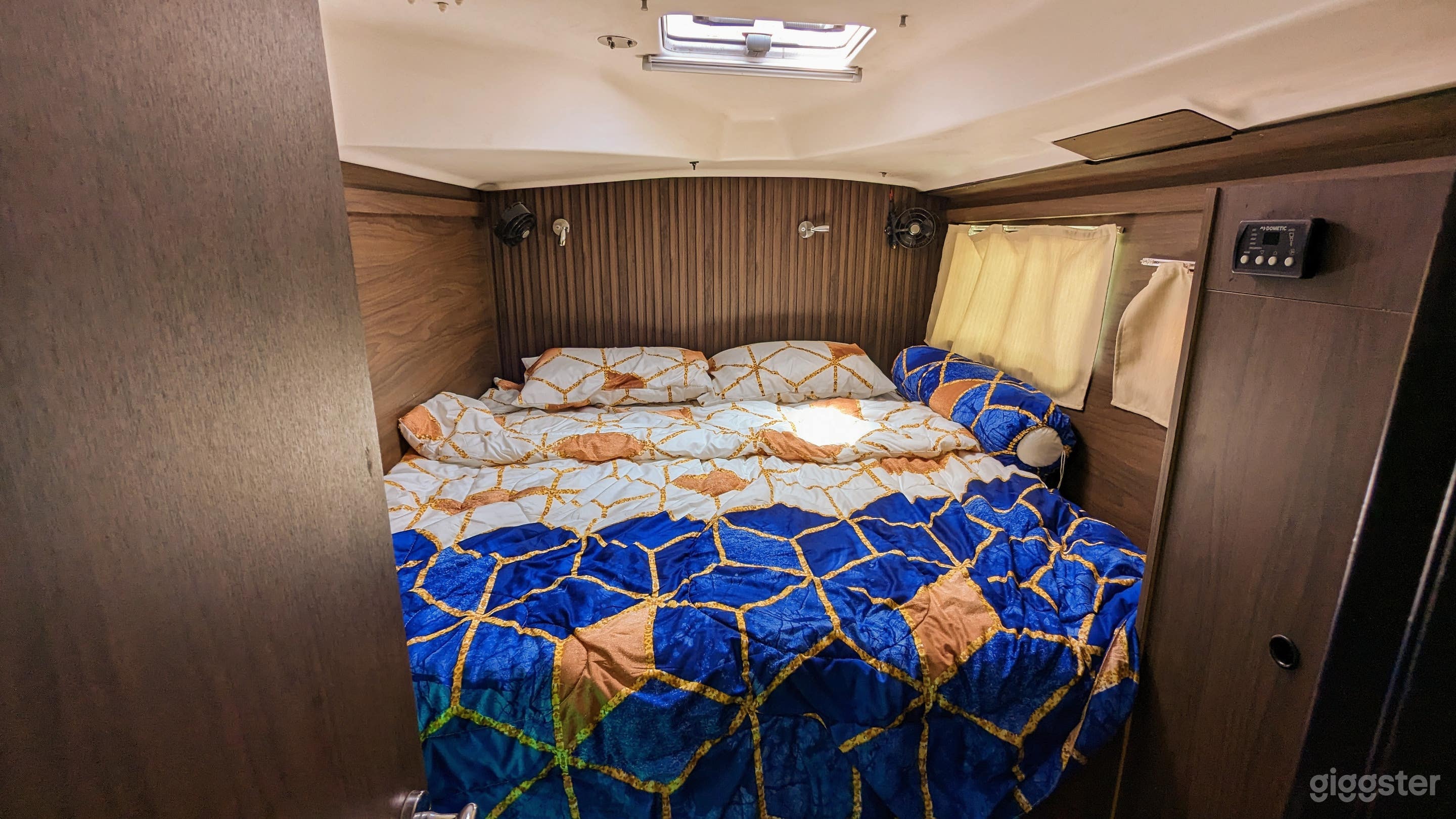 Luxury Sailing Yacht Photo 3