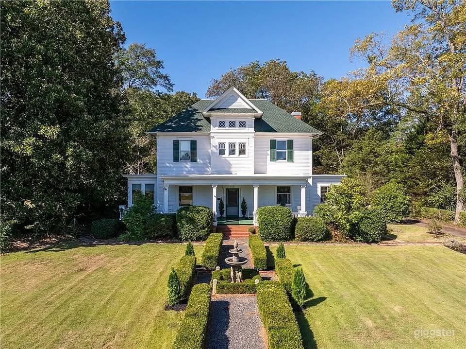 Historic national registry southern mansion Photo 1