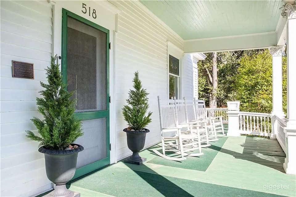 Historic national registry southern mansion Photo 2