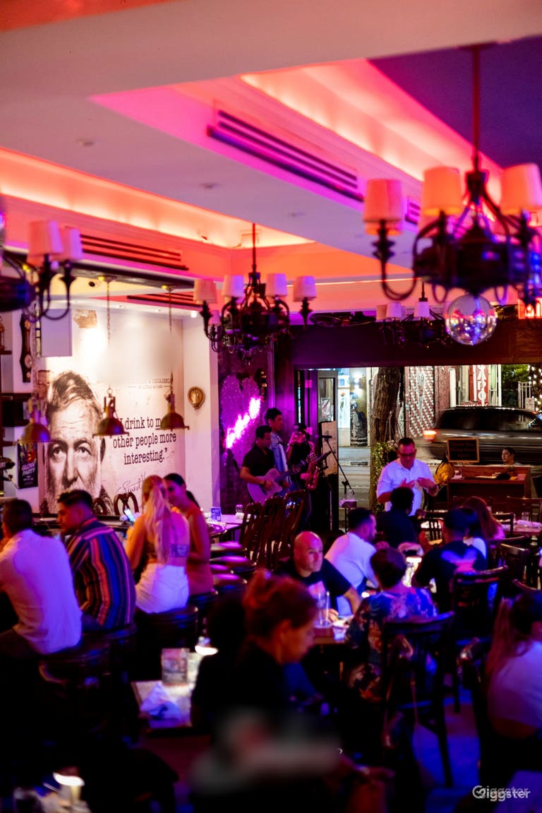  Sala'o Cuban Restaurant & Bar - Live music 