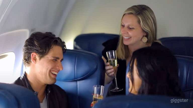  Airplane Interior available for filming (737) 