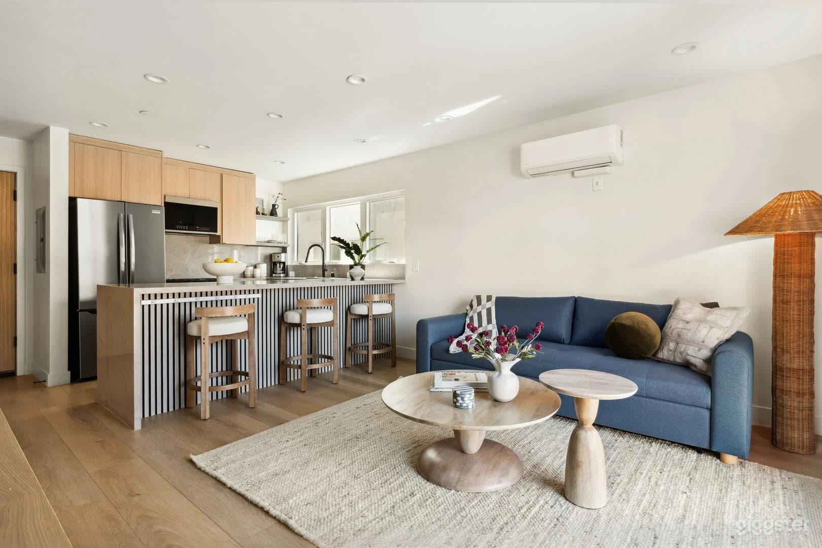 Tide House A-D | Modern Seaside Photo 3