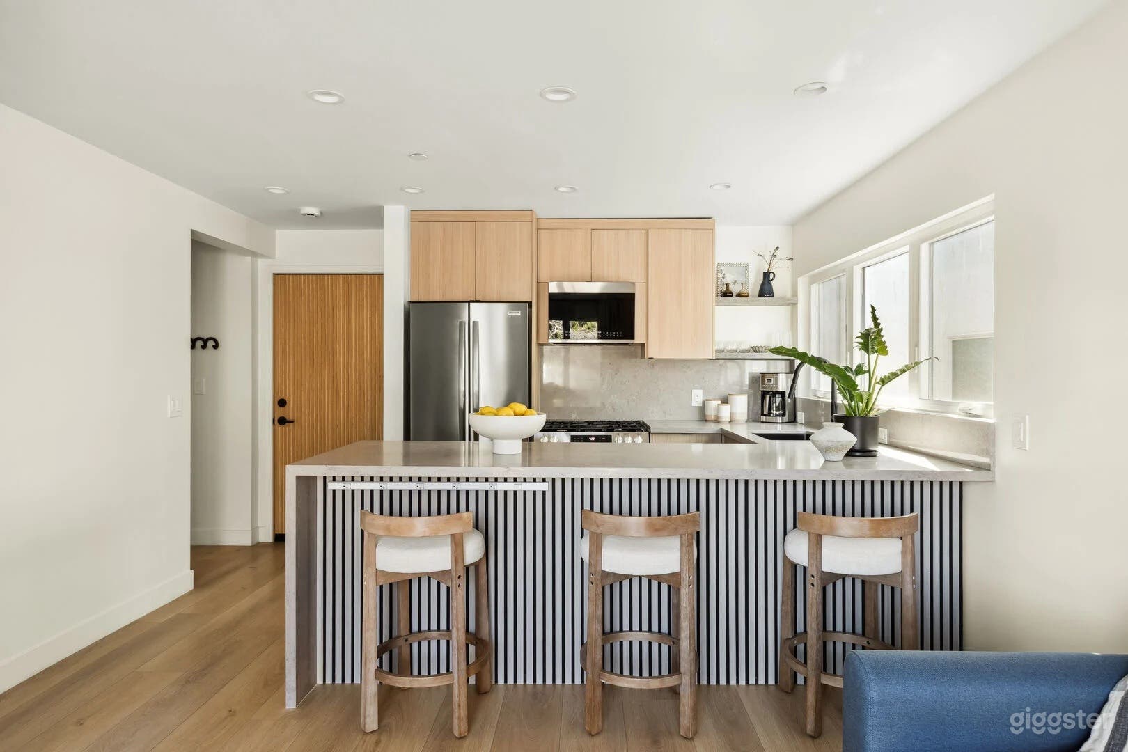 Tide House A-D | Modern Seaside Photo 4