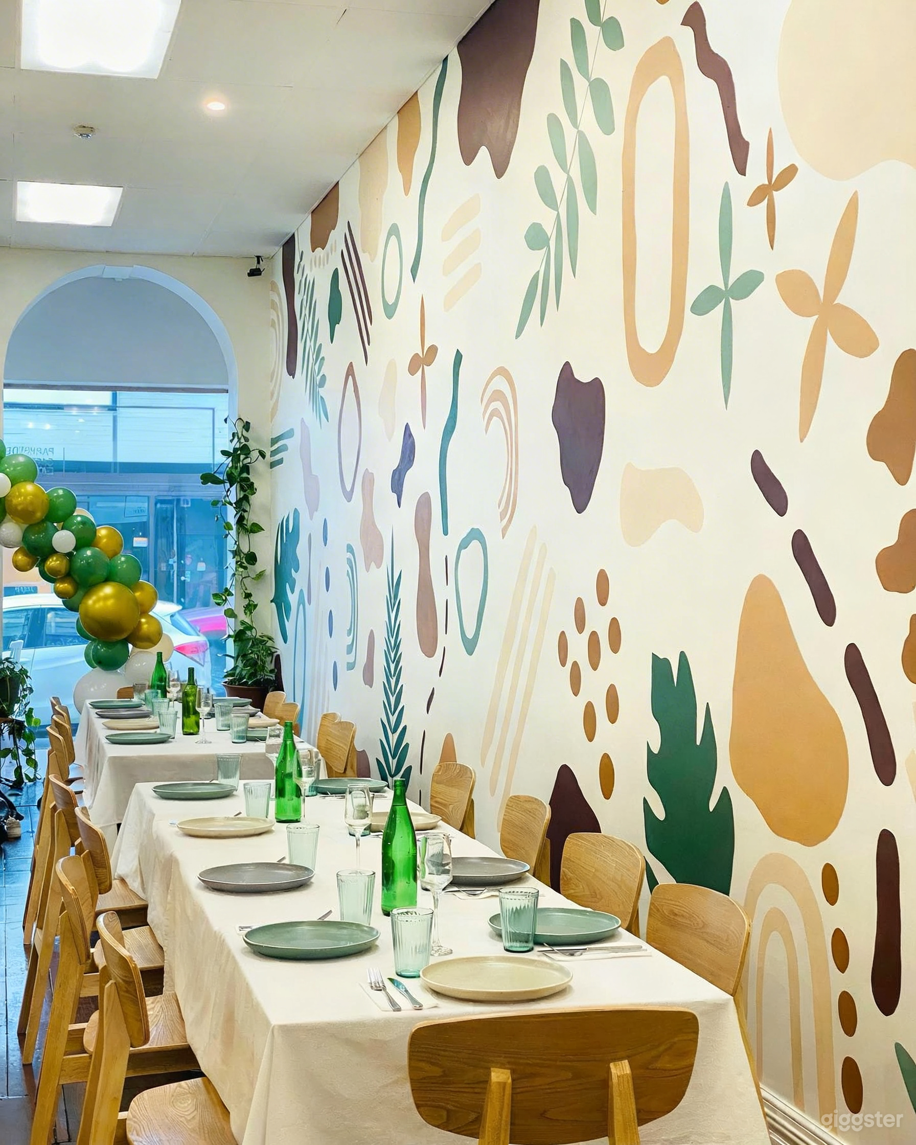 Warm & Inviting Eatery Venue in Parkside Photo 4