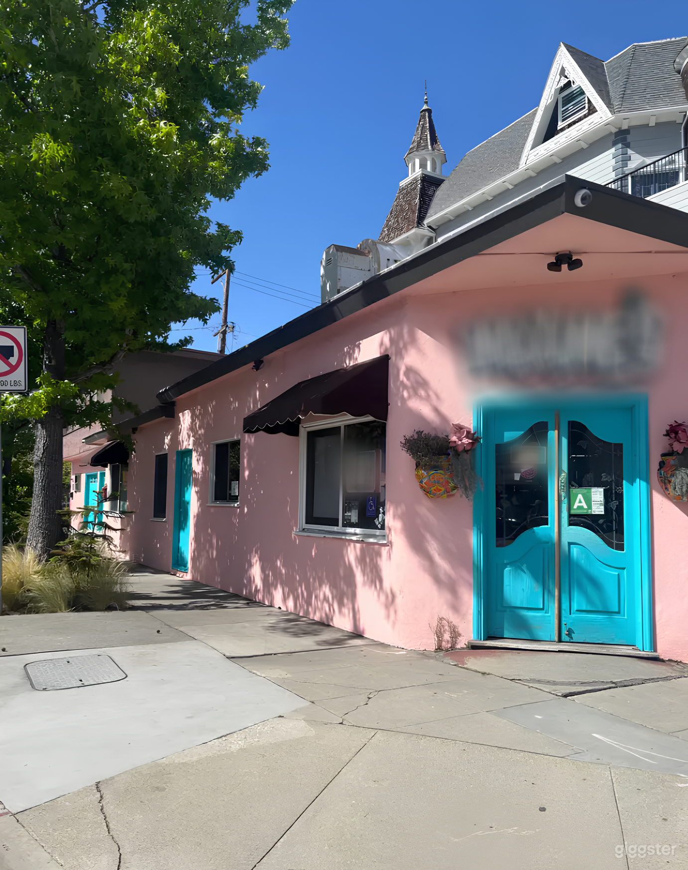 Cool Cafe in West LA available for filming or events Photo 1