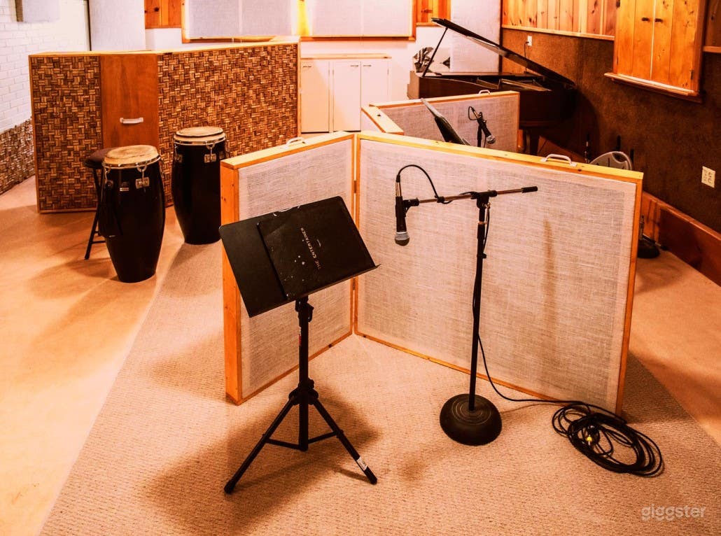 Amazing Recording Studio in Ashland Photo 3