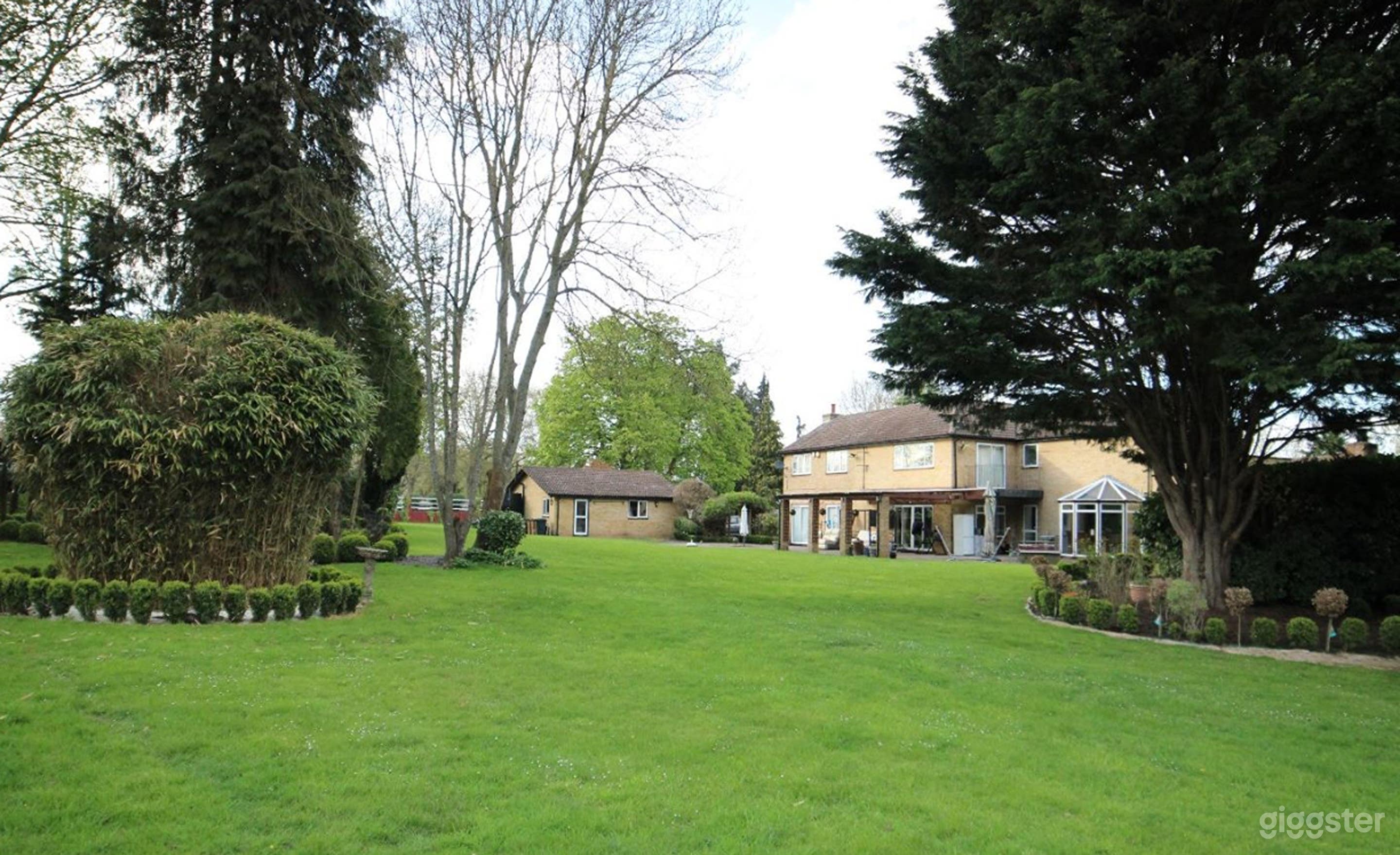 Private Outdoor Sanctuary Photo 1