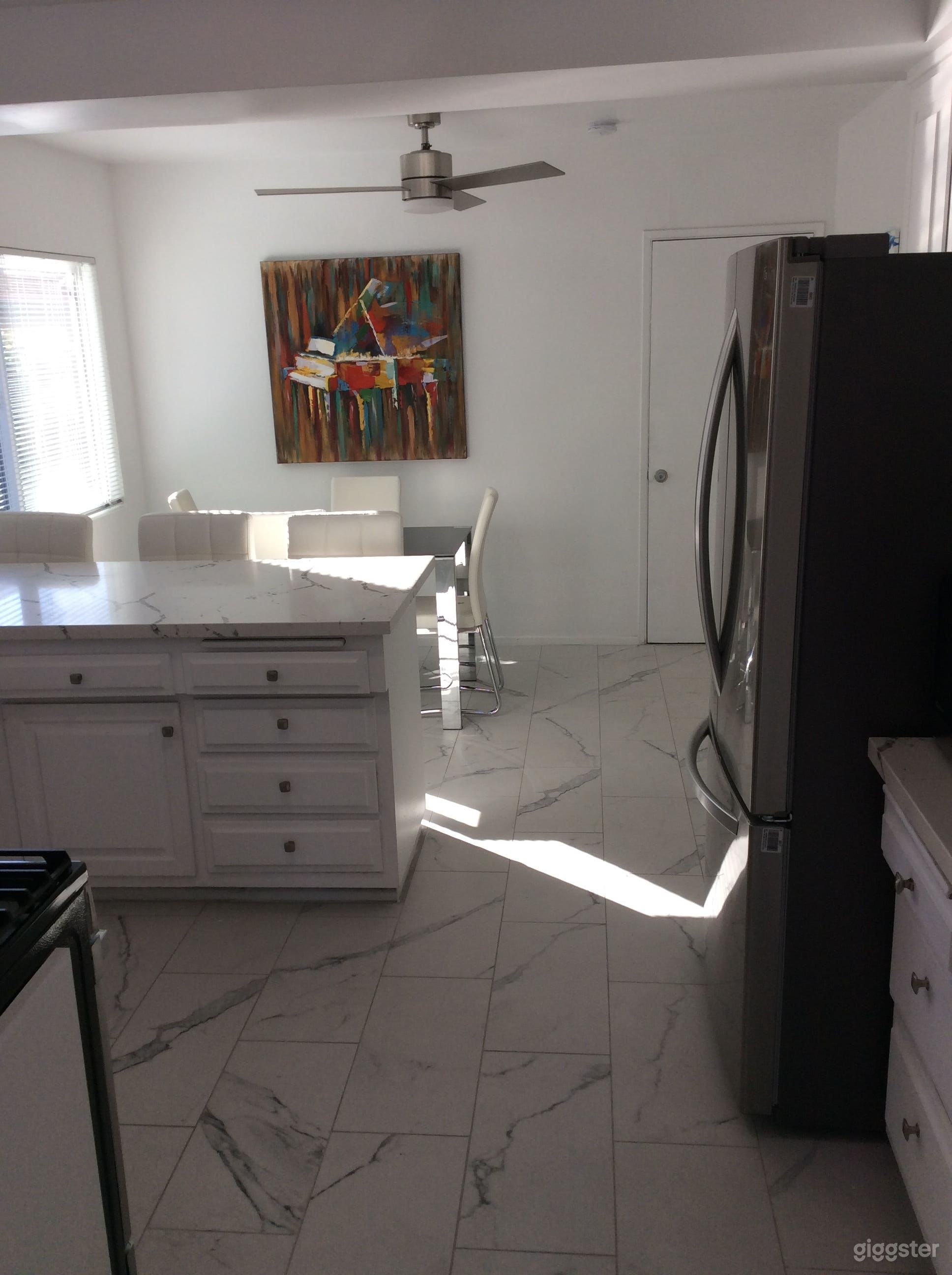 Large 5 bedroom/3 bath home close to Universal Photo 4