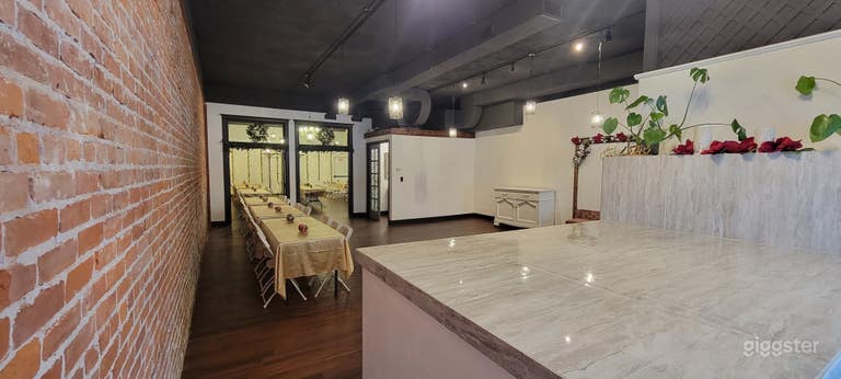  Front of venue is with the 2 french doors shut and forward. approx. 800 sq ft 