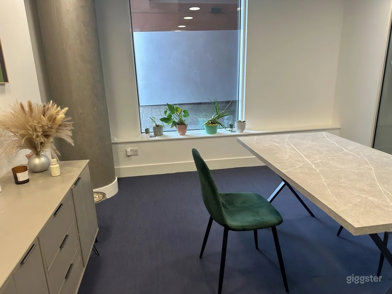  Vauxhall Workshop Room 