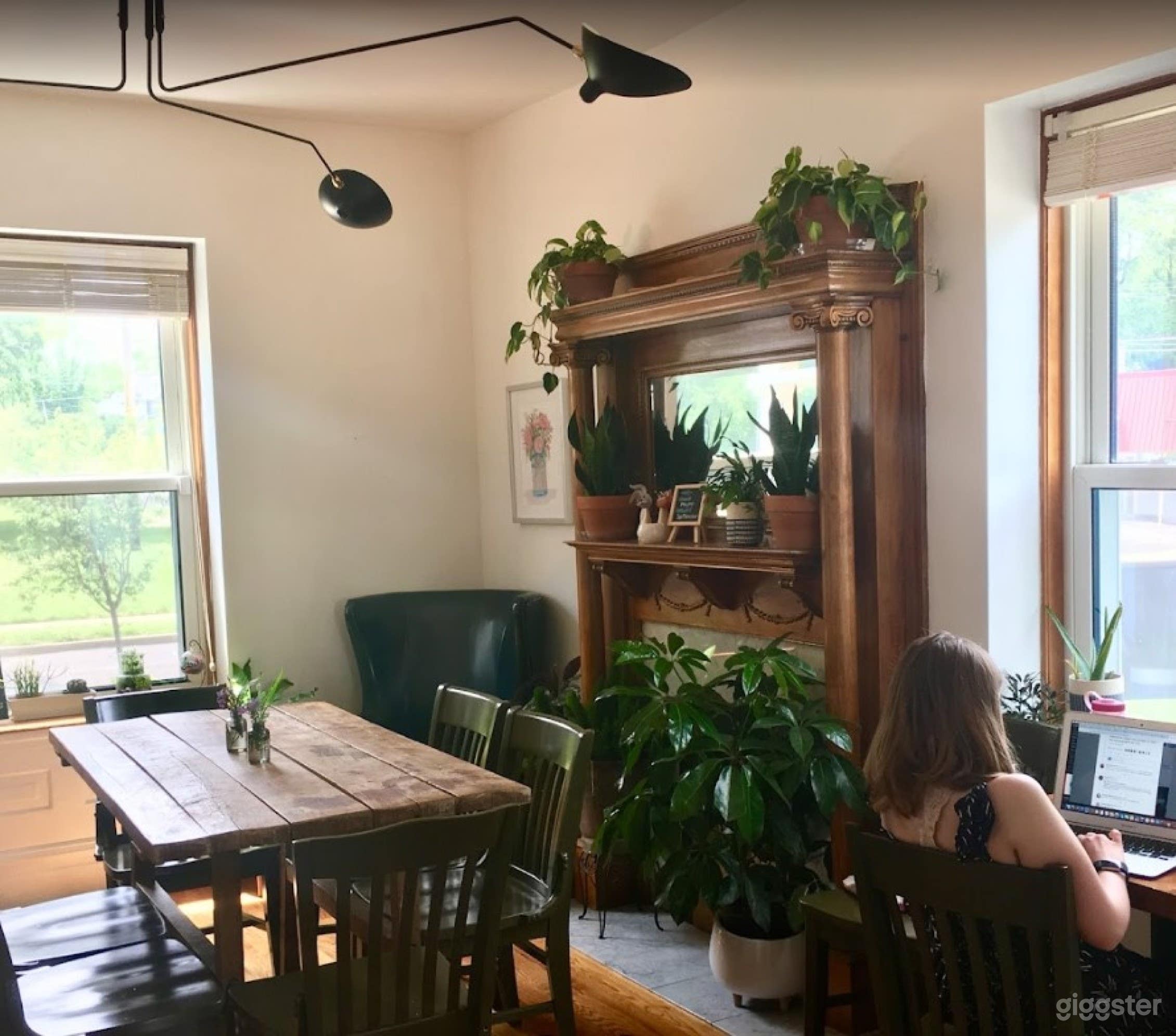 Coffee Shop With Attractive Garden Set Up (Full Buy Out) Photo 2